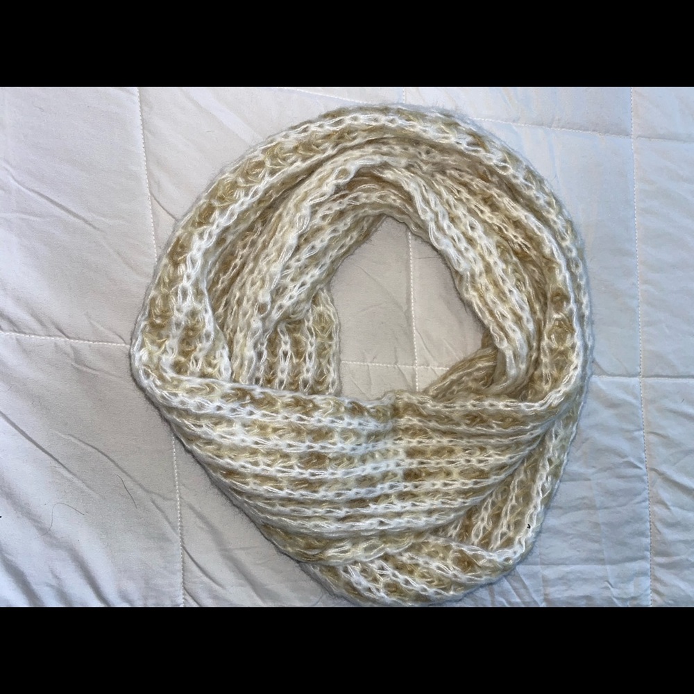 Tan and white scarf
